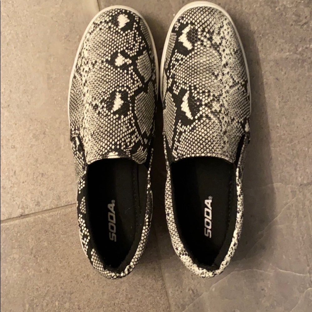 Soda snakeskin sneakers